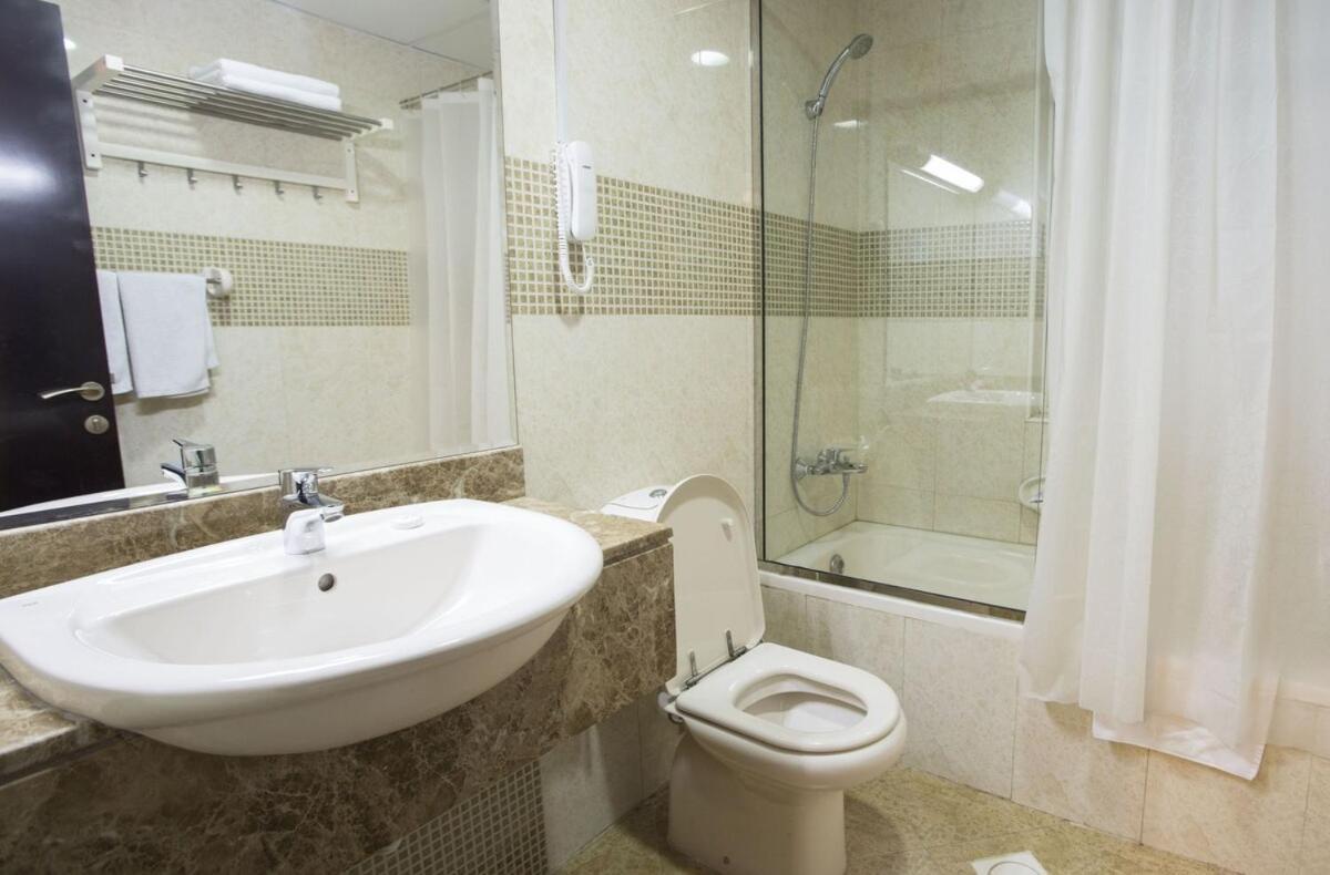 Executive Suite Room In Barsha 1 Near Moe Metro Dubai Eksteriør bilde