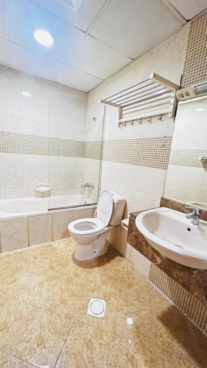 Executive Suite Room In Barsha 1 Near Moe Metro Dubai Eksteriør bilde