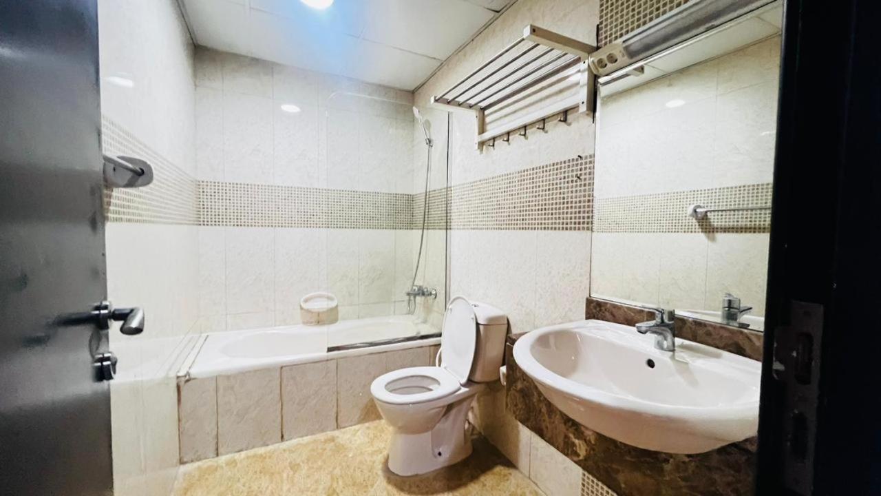 Executive Suite Room In Barsha 1 Near Moe Metro Dubai Eksteriør bilde
